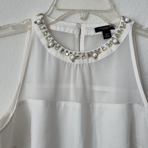 ANN TAYLOR brand. Size 4 petite color white - Picture 3 of 8